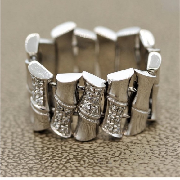 GUCCI 18K White Gold Diamond Bamboo Band Ring